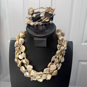 Mother of Pearl Necklace with bracelet